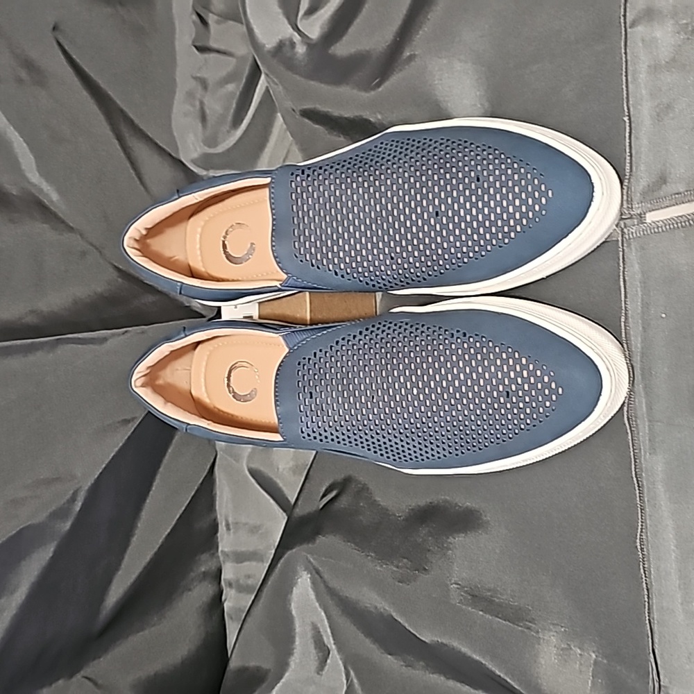 NWOB Women's 9.5 Slip on Shoes Slate Blue Color